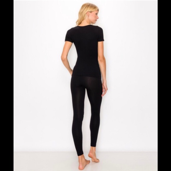 Seamless Ribbed Tee and Leggings Set Black NEW - Picture 2 of 3